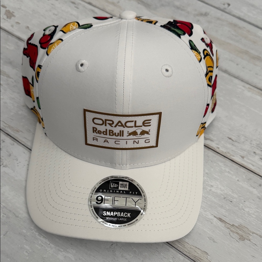 NWT- New Era Red Bull Racing white Snapback Hat. UNISEX.